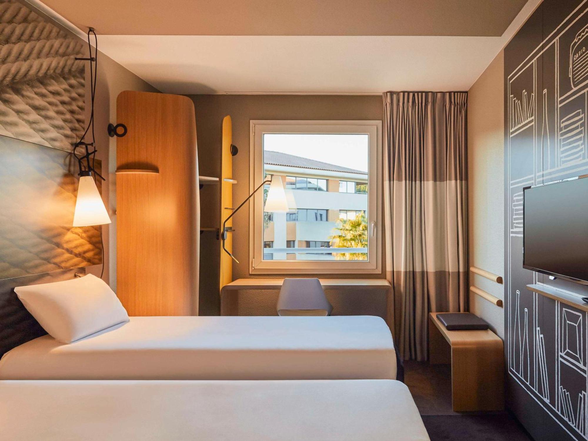 Ibis La Ciotat Hotel Екстериор снимка