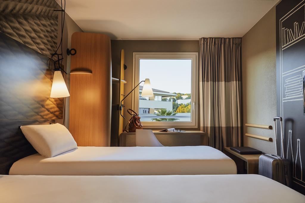 Ibis La Ciotat Hotel Екстериор снимка